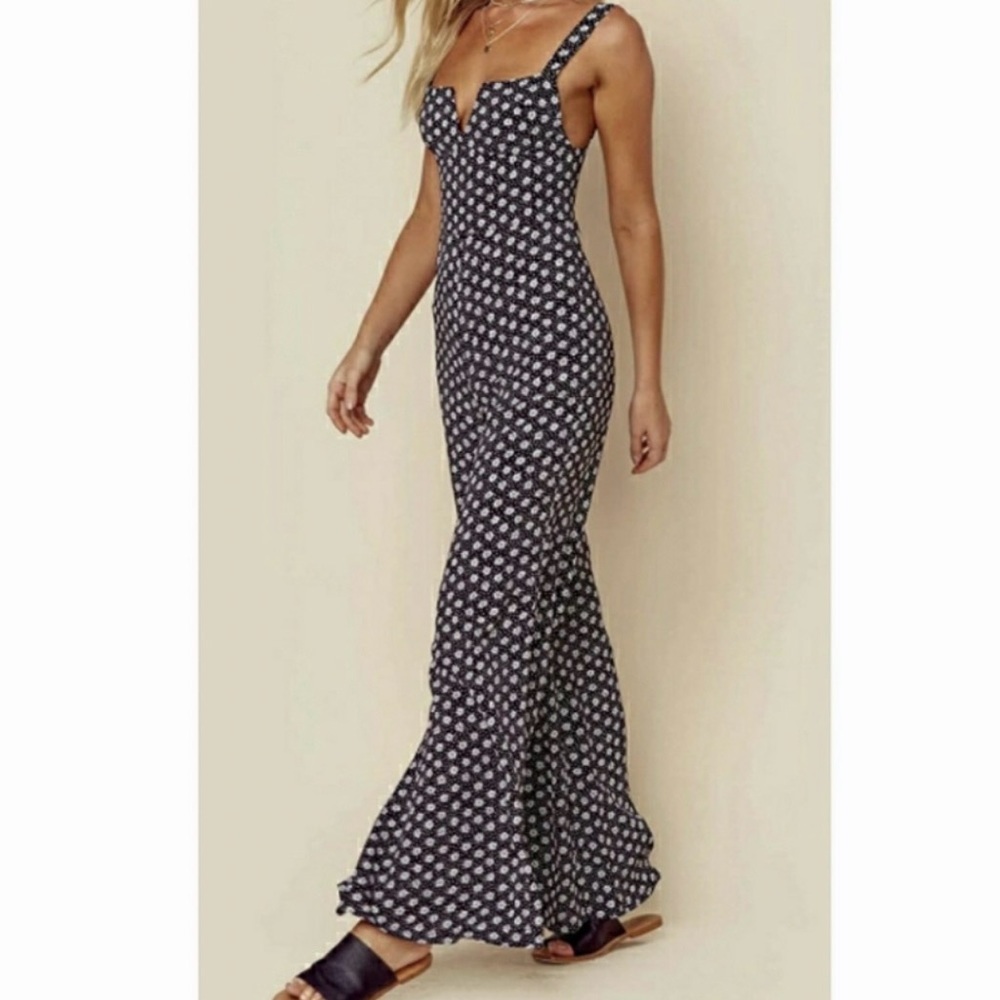 Blue Life Gypset Black & White Floral JumpSuit Wide Leg Adjustable straps Sz. XS